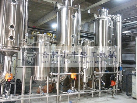 1562752143173140.jpg 三效外循環蒸發器.jpg